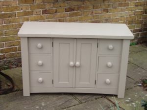 Shabby chic sideboard
